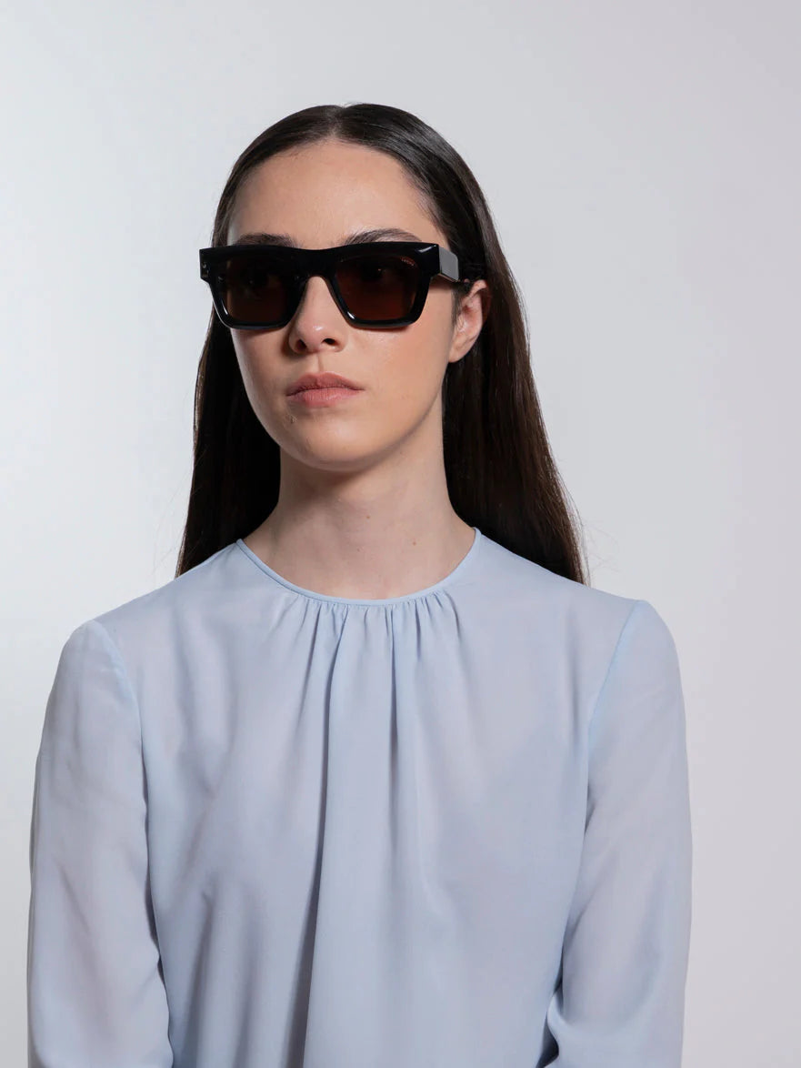 LAPIMA MARTIN BLACK SOLID